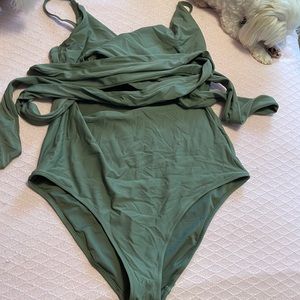 Aerie one piece ties in the front